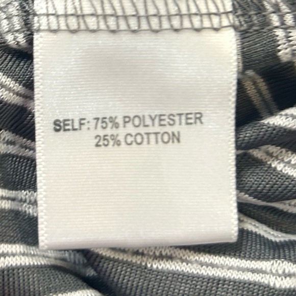 Anthropologie Rose & Olive Gray/White Polka Dot Top. 3/4 Length Sleeve. Size 2X - Picture 6 of 8